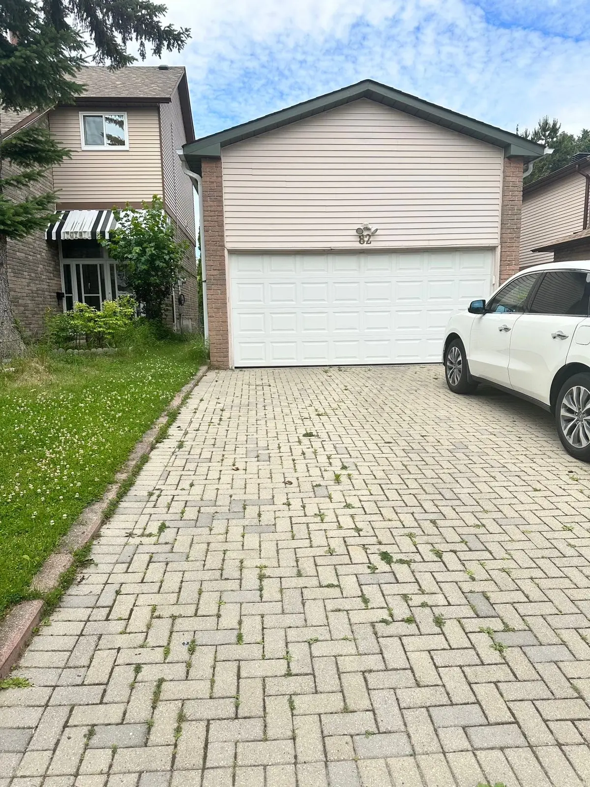 82 Muirlands DR, Toronto E07, ON M1V 2B4
