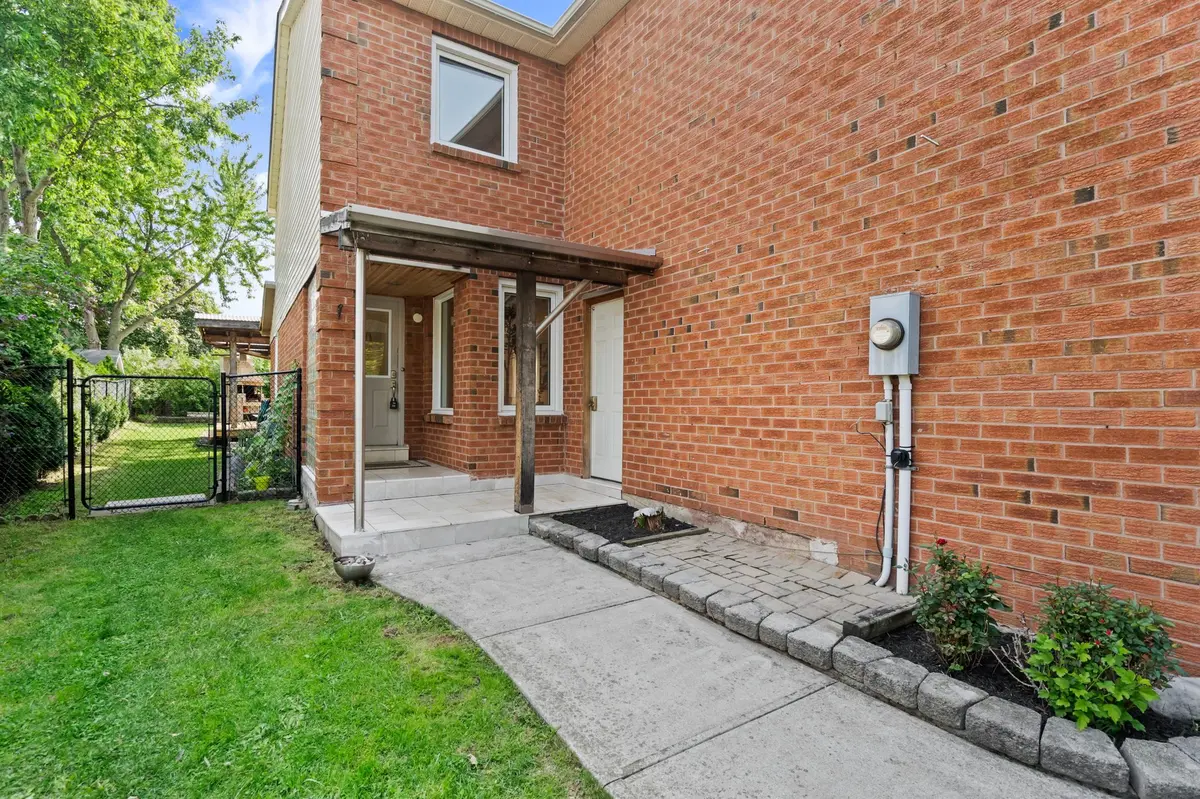2064 Glenada CRES #BSMNT, Oakville, ON L6H 4M2