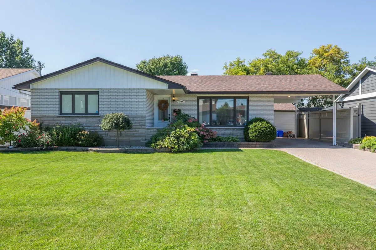 1588 Maxime ST, Cyrville - Carson Grove - Pineview, ON K1B 3L1