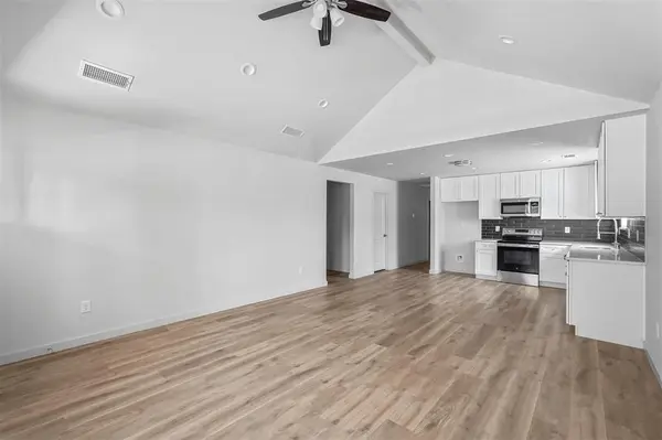 413 S Willow Street, Sherman, TX 75090