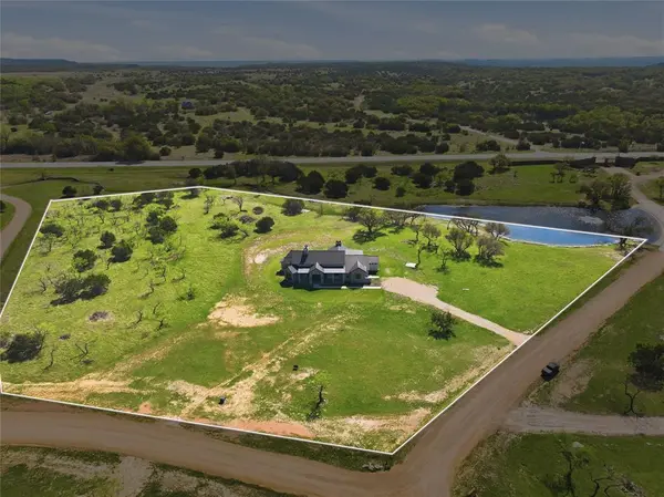 1010 Ranger Ridge Way, Strawn, TX 76478