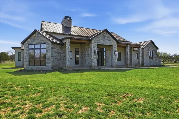 1010 Ranger Ridge Way, Strawn, TX 76478