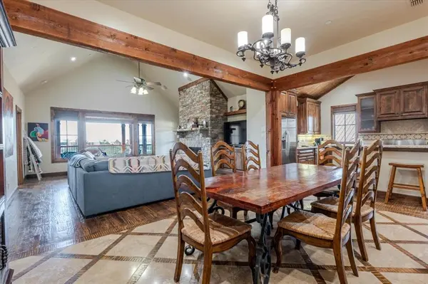 1633 Scenic Drive #303, Graford, TX 76449