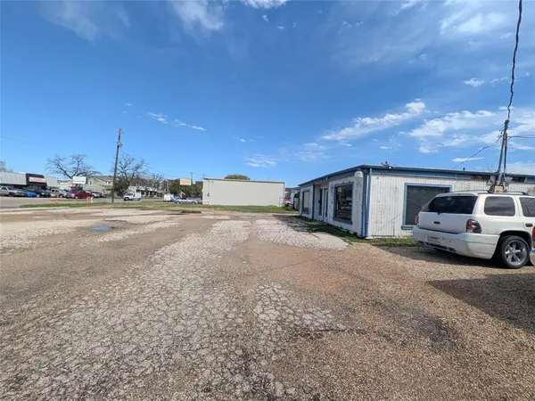 1204 K Avenue, Plano, TX 75074