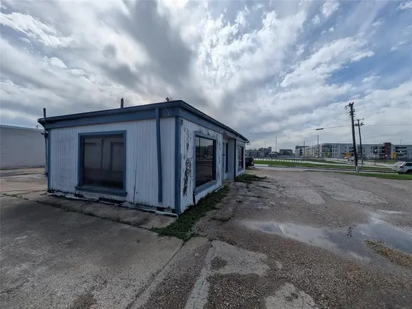 1204 K Avenue, Plano, TX 75074