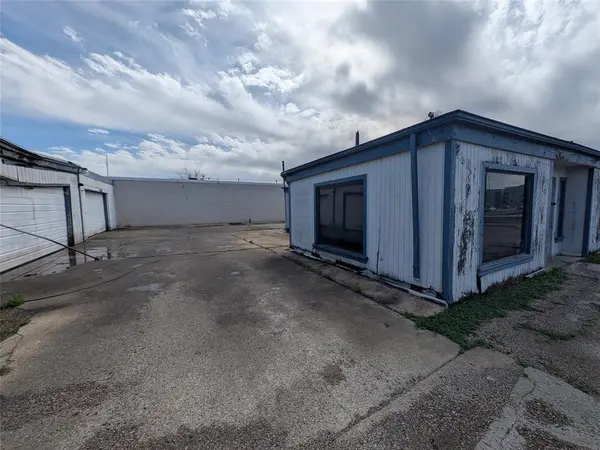 1204 K Avenue, Plano, TX 75074