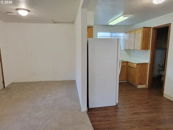 5717 NE SUMNER ST, Portland, OR 97218