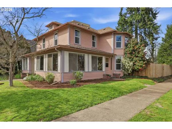 446 E ST, Springfield, OR 97477