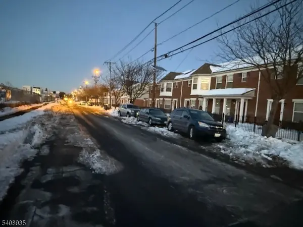 570 S 12Th St #1, Newark City, NJ 07103