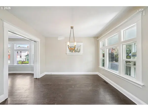 2451 SE YAMHILL ST, Portland, OR 97214