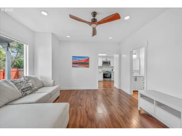 2704 SE 84TH AVE, Portland, OR 97266