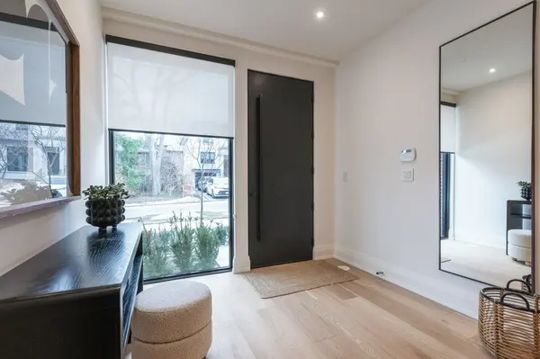 36 Evergreen GDNS, Toronto C11, ON M4G 1C5