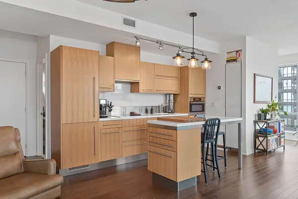 80 John ST #3008, Toronto C01, ON M5V 3X4