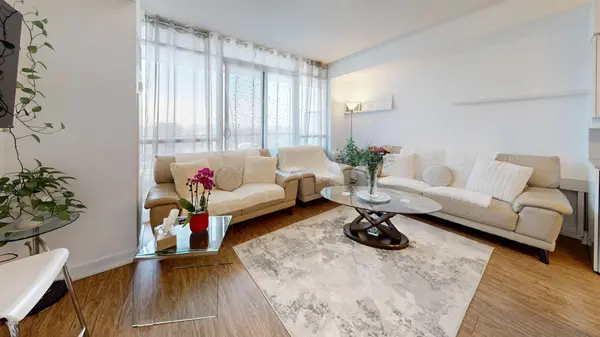 33 Singer CT #2809, Toronto C15, ON M2K 0B4