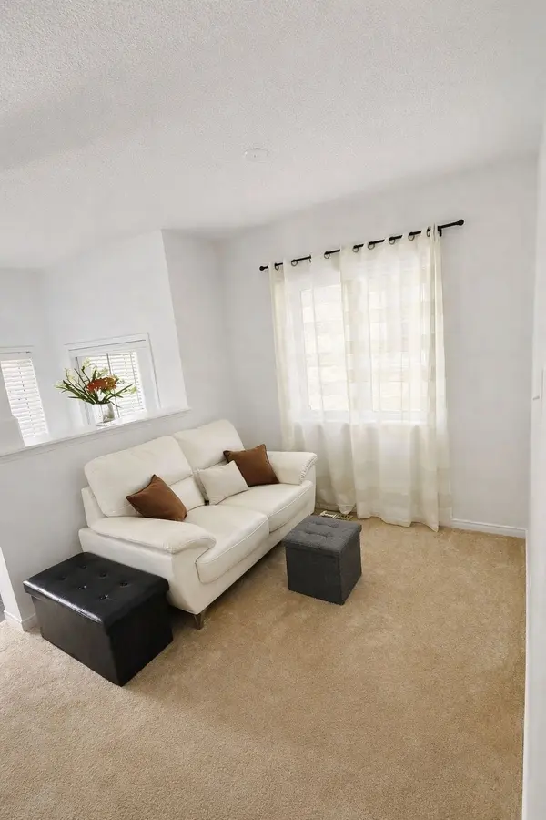 9 Bazin RD, Ajax, ON L1Z 0N1