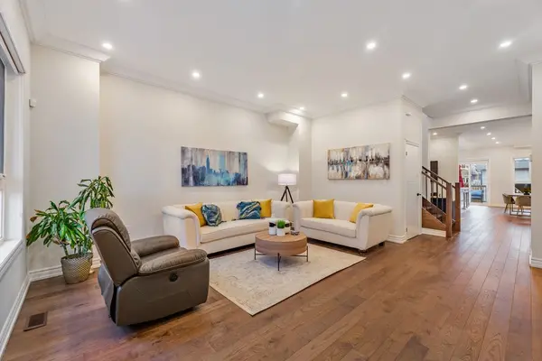 149 Mcintosh ST, Toronto E06, ON M1N 3Y8