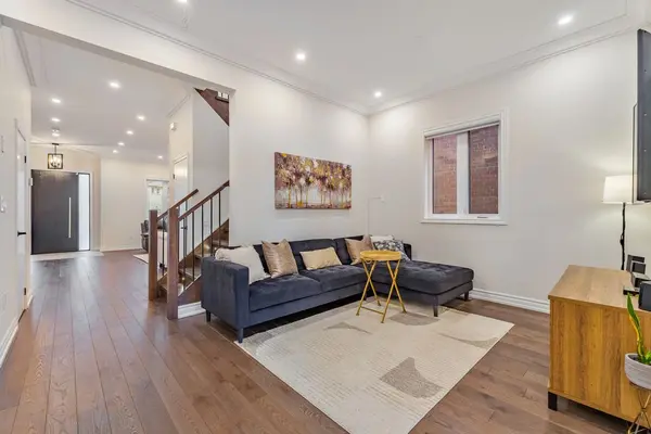 149 Mcintosh ST, Toronto E06, ON M1N 3Y8