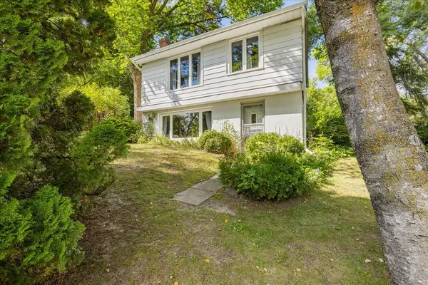 258 Lakeview BLVD, Georgina, ON L4P 2Y3