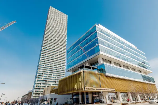 5 Buttermill AVE #502, Vaughan, ON L4K 0J7