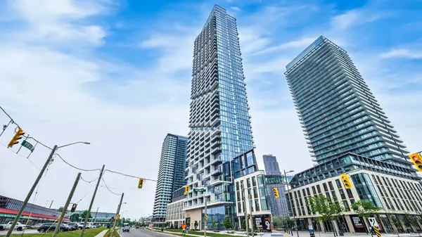 1000 Portage Pkwy #902, Vaughan, ON L4K 0L1