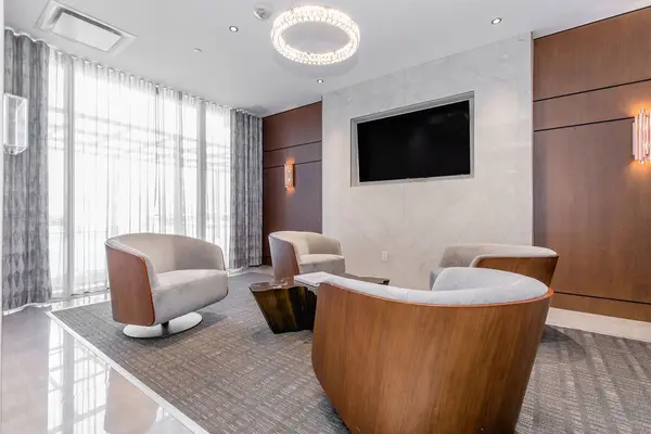 1 Hume ST #219, Collingwood, ON L9Y 0X3