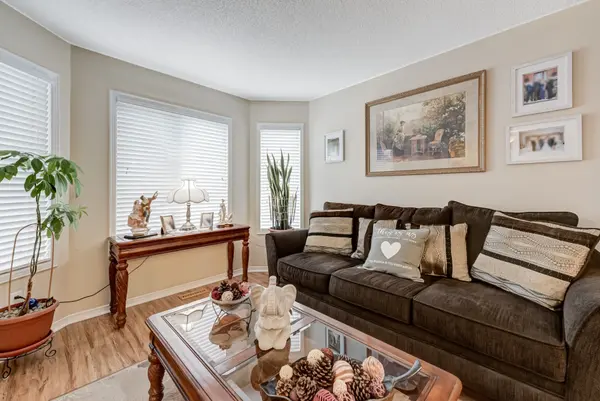 55 ETHERINGTON CRES, Barrie, ON L4N 6Z4