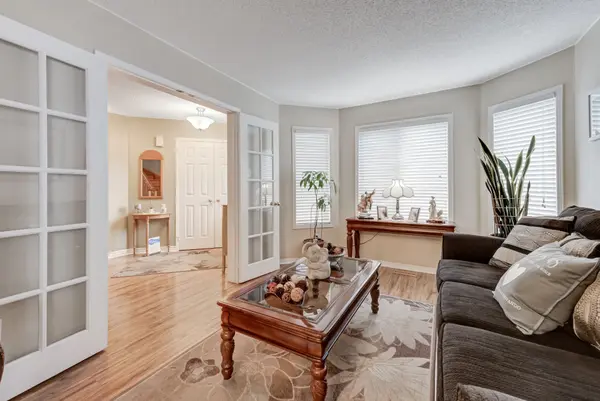 55 ETHERINGTON CRES, Barrie, ON L4N 6Z4