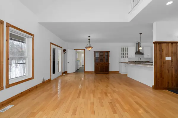 18 Trillium TRL, Oro-medonte, ON L0K 1E0