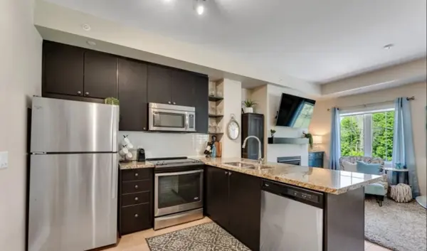 40 Horseshoe BLVD #410, Oro-medonte, ON L4M 4Y8