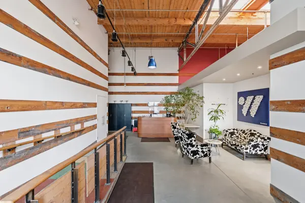 96 Mowat AVE #Ground Floor, Toronto W01, ON M6K 3M1