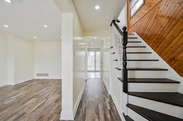 7755 Priory CRES, Mississauga, ON L4T 3H6