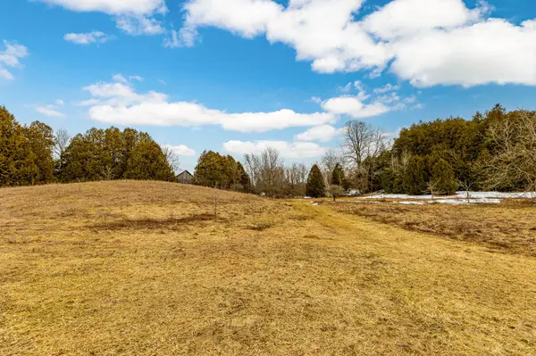 17130 The Gore RD, Caledon, ON L7K 2M4