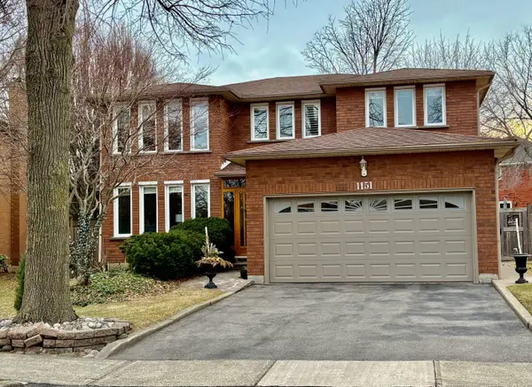 1151 Manor RD, Oakville, ON L6M 1G3