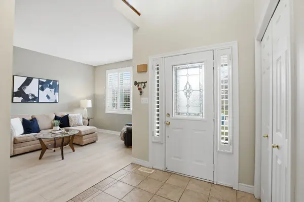 486 Delaney CT, Burlington, ON L7L 5T7