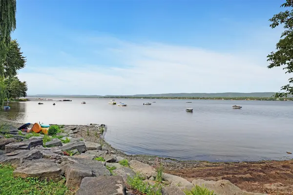 4004 Armitage AVE, Constance Bay - Dunrobin - Kilmaurs - Woodlawn, ON K0A 1T0