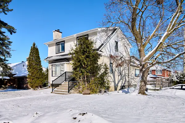 1085 Richard AVE, Billings Bridge - Riverside Park And Area, ON K1H 8C3