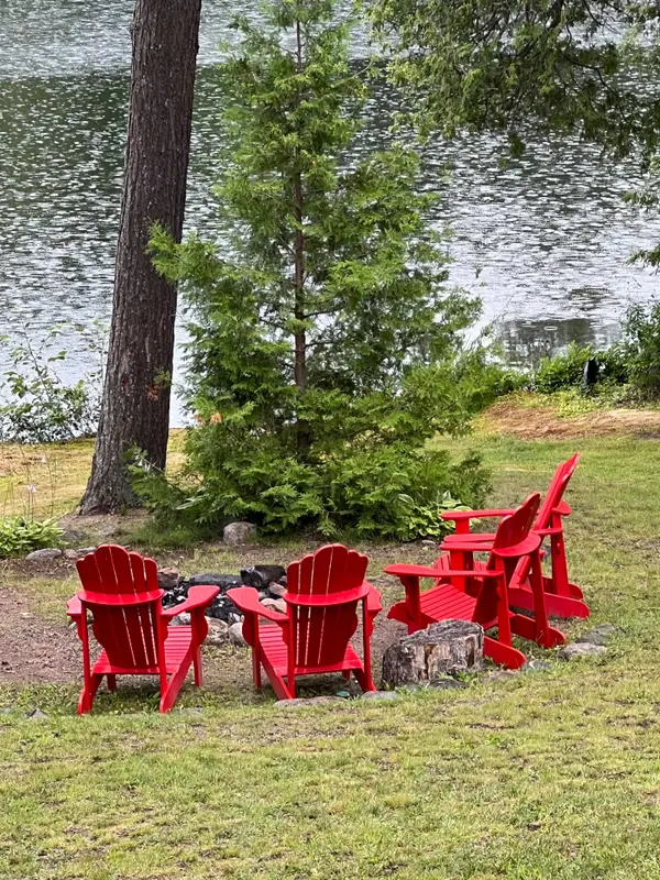 1054 Grace River RD, Highlands East, ON K0L 1M0