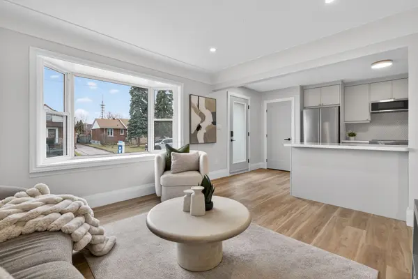 330 East 15th ST, Hamilton, ON L9A 4G5