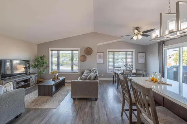 102 King ST W, Kawartha Lakes, ON K0L 2W0