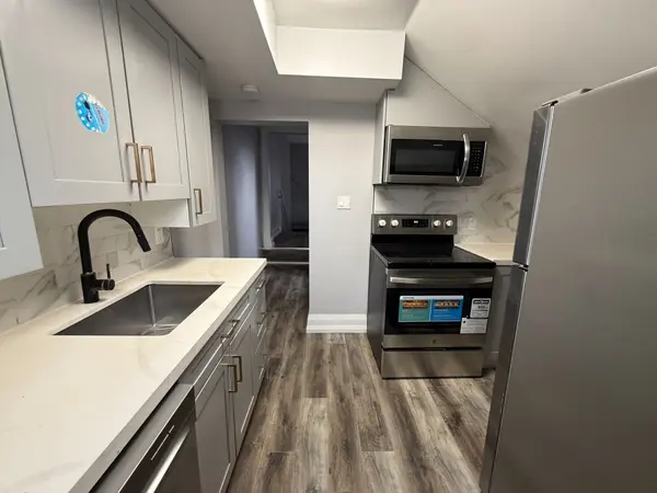 470 Boliver ST #B, Peterborough, ON K9J 4R4