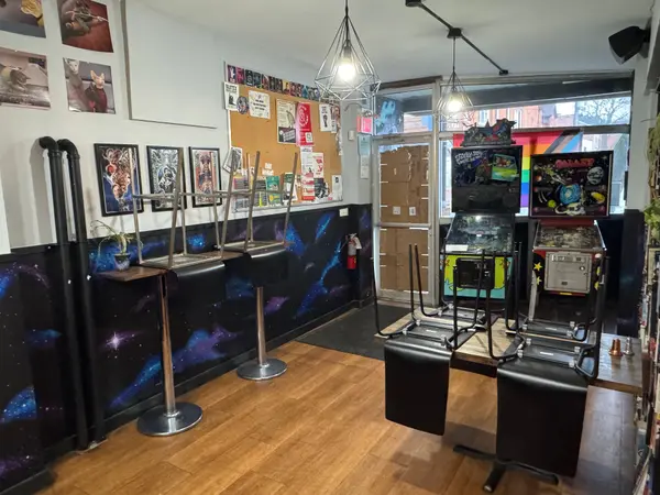 274 James ST N, Hamilton, ON L8R 2L3