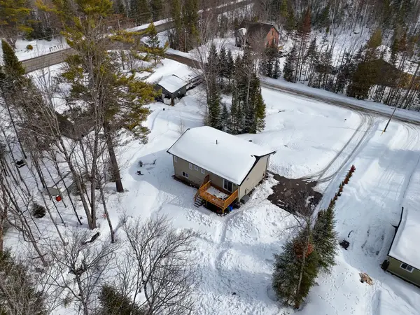 1036 Post RD, Bracebridge, ON P1L 1W9