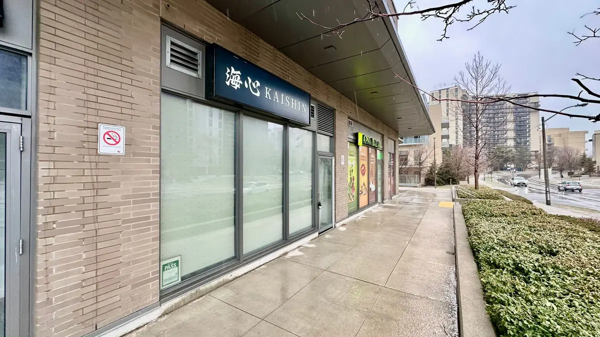 56 Forest Manor RD #3, Toronto C15, ON M2J 0E5