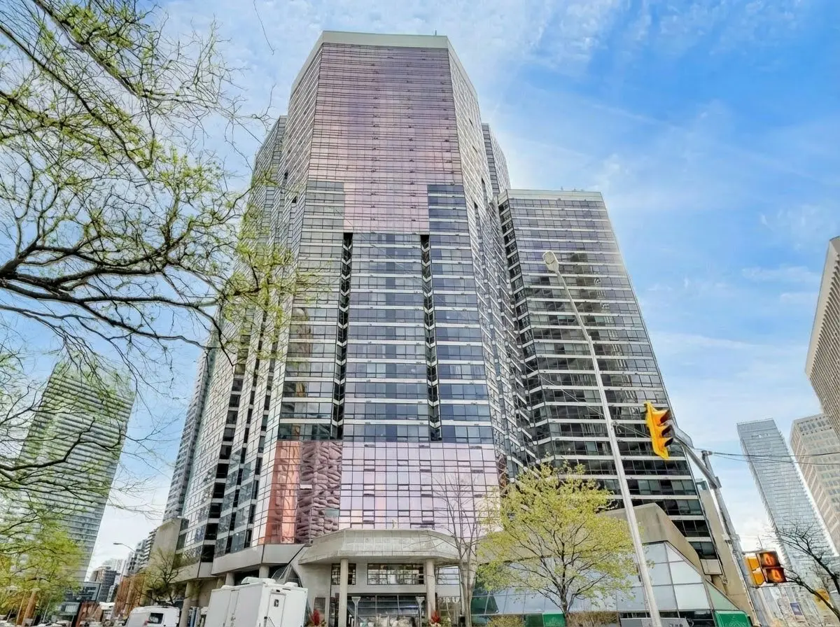 1001 Bay ST #1407, Toronto C01, ON M5S 3A6