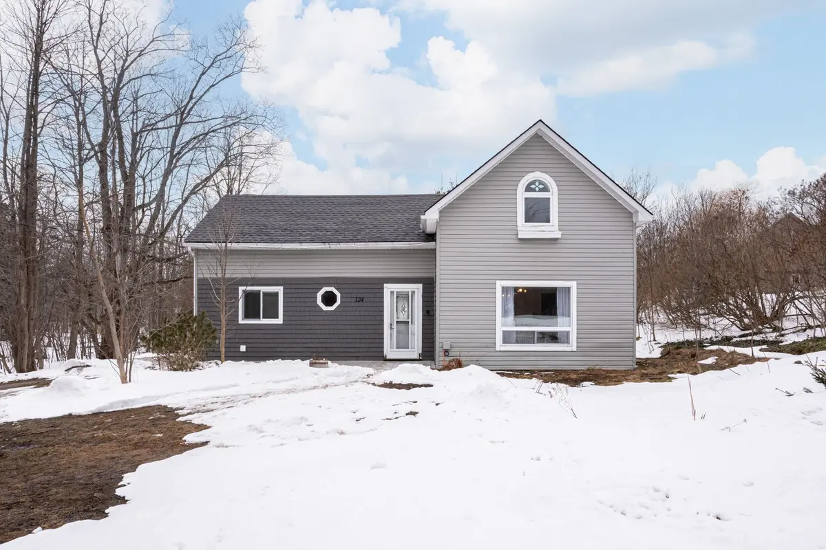 124 MAIN ST, Northern Bruce Peninsula, ON N0H 1W0