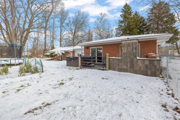 16000 S Huron River DR, Romulus, MI 48174