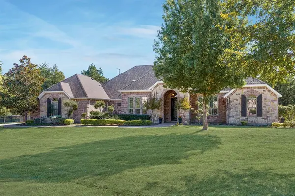 570 Ambrym Drive, Fairview, TX 75069