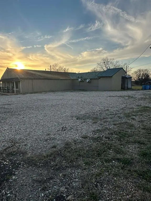 1502 W Main St Street, Honey Grove, TX 75446