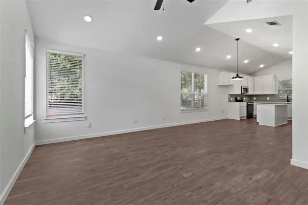 719 E Maple Row, Denison, TX 75021