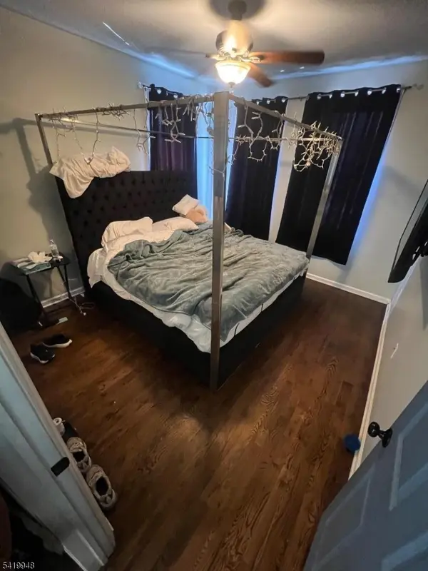 32 Augusta St, Irvington Twp., NJ 07111